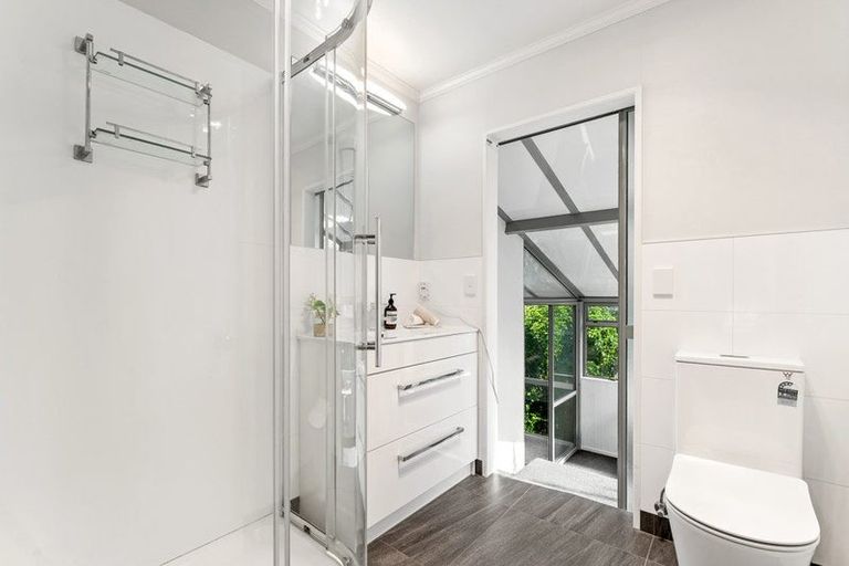 Photo of property in 769b Whangaparaoa Road, Manly, Whangaparaoa, 0930