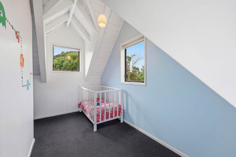 Photo of property in 4 Millen Place, Clarks Beach, 2122