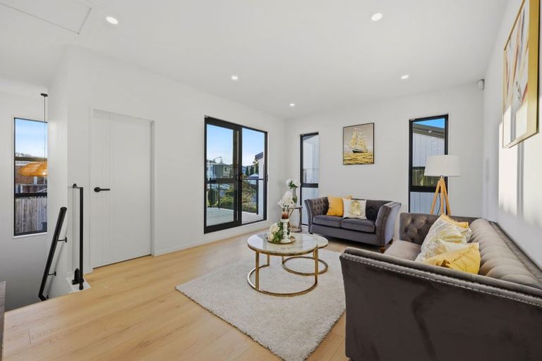 Photo of property in 13c Meadway, Sunnyhills, Auckland, 2010