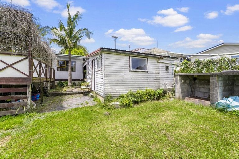 Photo of property in 355 Whangaparaoa Road, Stanmore Bay, Whangaparaoa, 0932