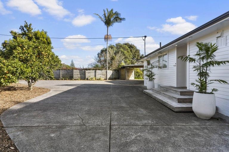 Photo of property in 58 Cobham Crescent, Kelston, Auckland, 0602