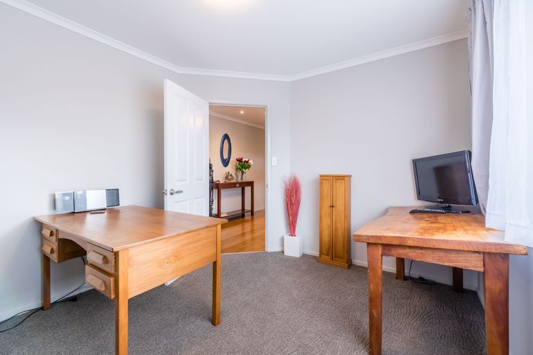 Photo of property in 15 Moses Road, Kaukapakapa, 0873