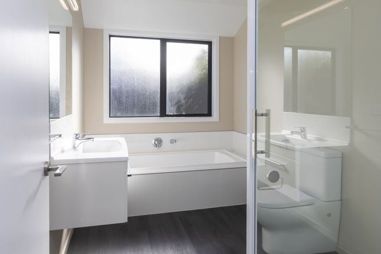 Photo of property in 60 Luxembourg Crescent, Halswell, Christchurch, 8025