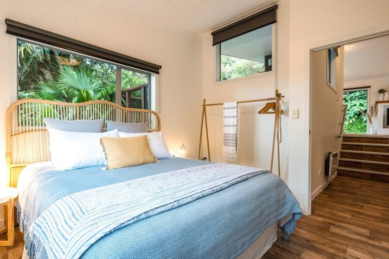 Photo of property in 17 Glen Brook Road, Omiha, Waiheke Island, 1081