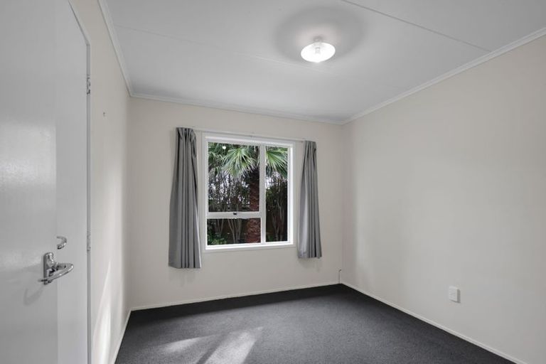 Photo of property in 5a Oleander Place, Bell Block, New Plymouth, 4312