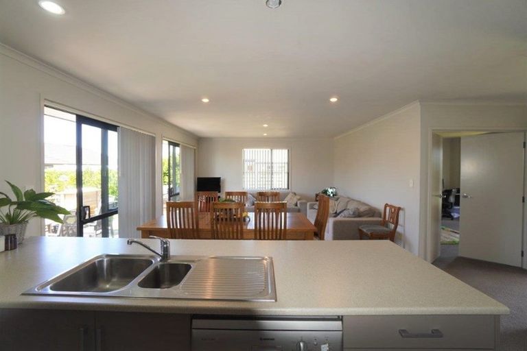 Photo of property in 48 Ocean View Rise, Ruakaka, 0116
