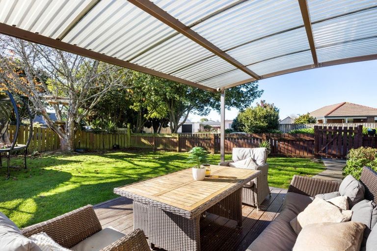 Photo of property in 9 Caulfield Green, Nawton, Hamilton, 3200