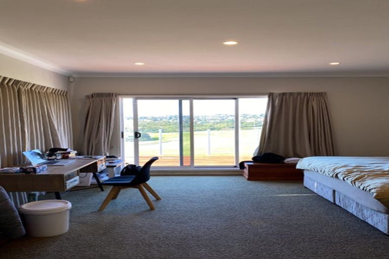 Photo of property in 17 Quedley Court, Eastern Beach, Auckland, 2012