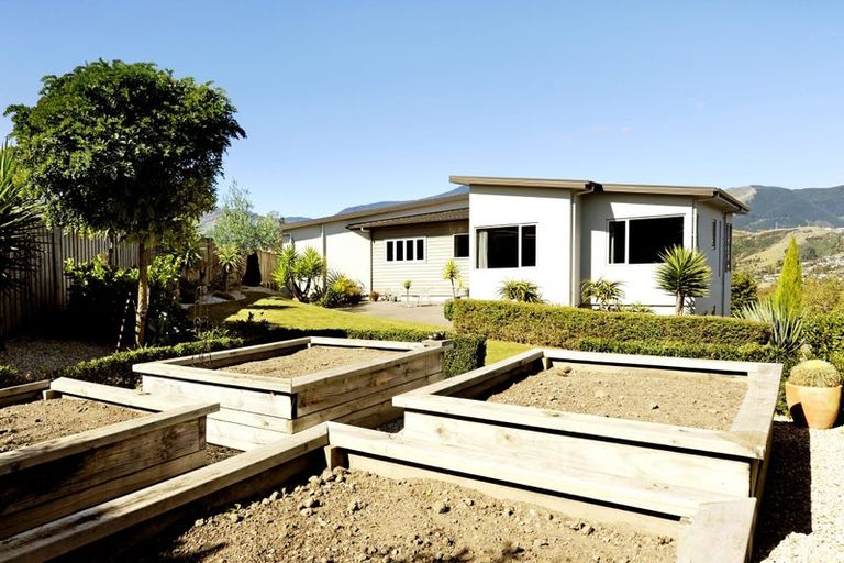 Photo of property in 8 Windsor Drive, Britannia Heights, Nelson, 7010