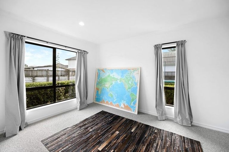 Photo of property in 21 Nielsen Gardens, Rototuna, Hamilton, 3210