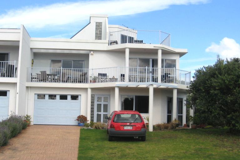 Photo of property in 4a Claxton Avenue, Pauanui, Hikuai, 3579