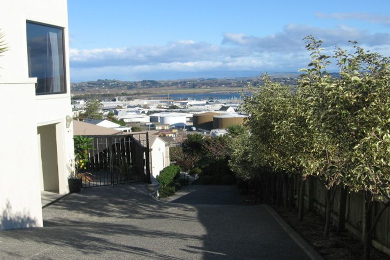Photo of property in 36a Roslyn Road, Bluff Hill, Napier, 4110