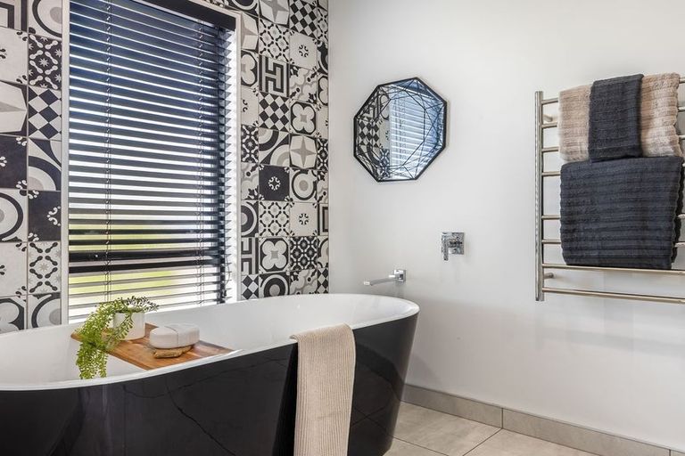 Photo of property in 6 Waitikiri Square, Parklands, Christchurch, 8083