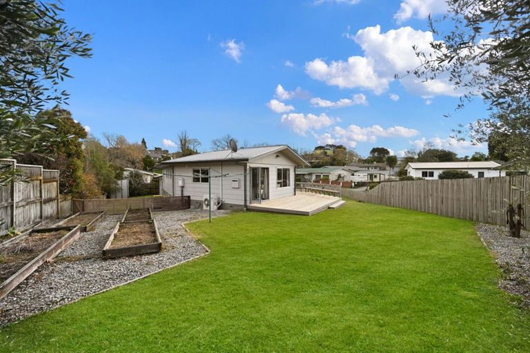 Photo of property in 33 Exeter Street, Glenview, Hamilton, 3206