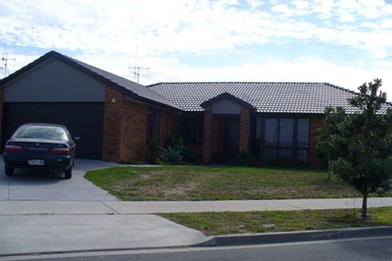 Photo of property in 8 Seabreeze Place, Papamoa Beach, Papamoa, 3118