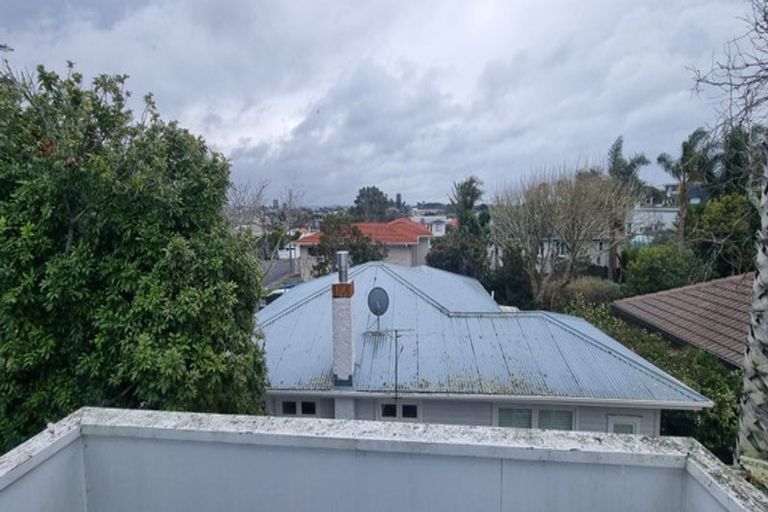Photo of property in 7 Harrison Avenue, Belmont, Auckland, 0622