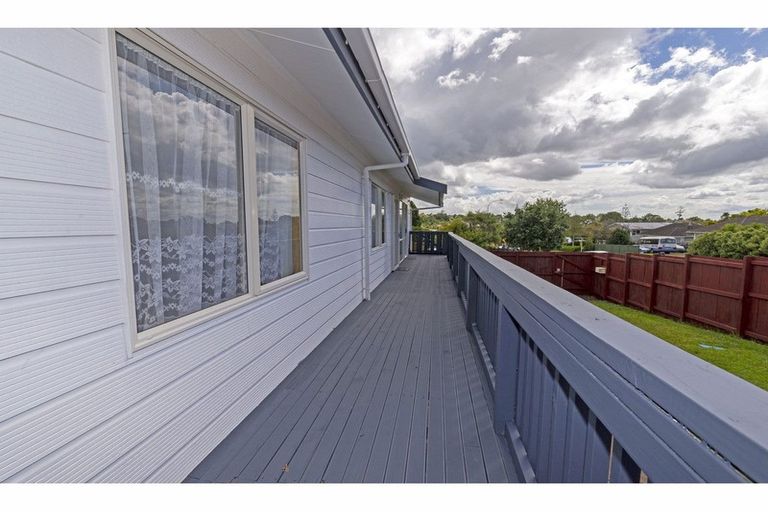 Photo of property in 2 Glendene Avenue, Glendene, Auckland, 0602