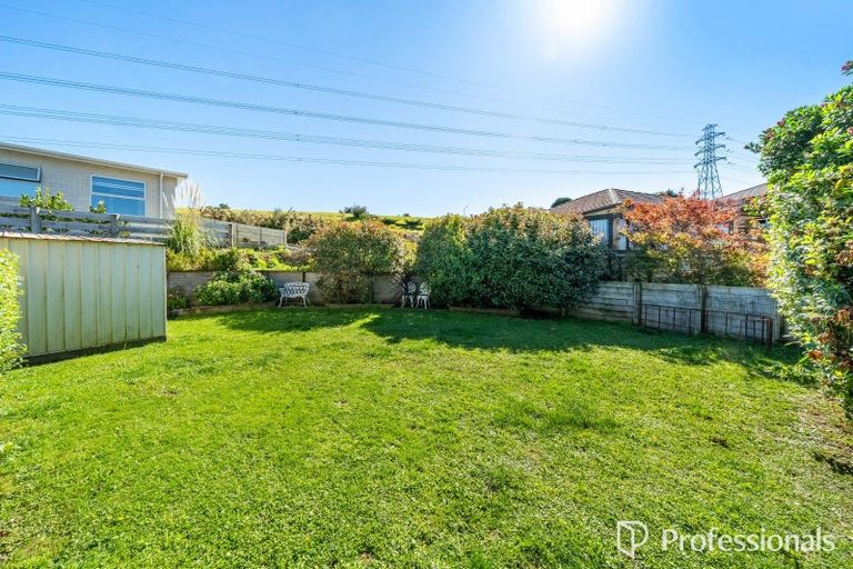Photo of property in 35 Percy Kinsman Crescent, Riverstone Terraces, Upper Hutt, 5018