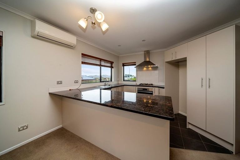 Photo of property in 42 Penrod Drive, Bell Block, New Plymouth, 4312