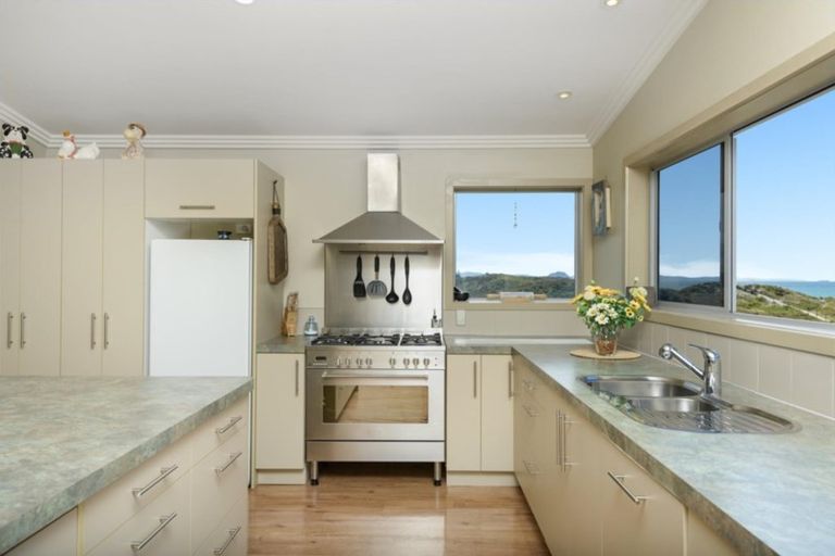 Photo of property in 1011 Papamoa Beach Road, Papamoa Beach, Papamoa, 3118