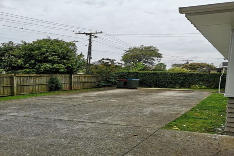 Photo of property in 19 Walters Road, Mount Wellington, Auckland, 1062