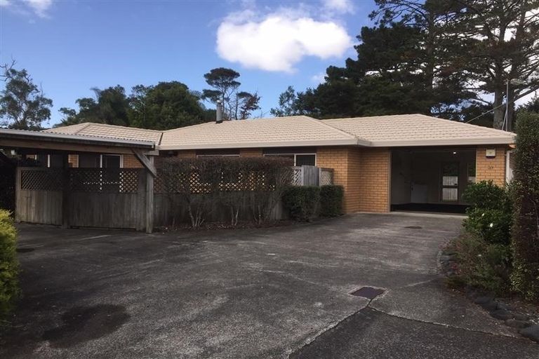 Photo of property in 39 Waimoko Glen, Swanson, Auckland, 0612