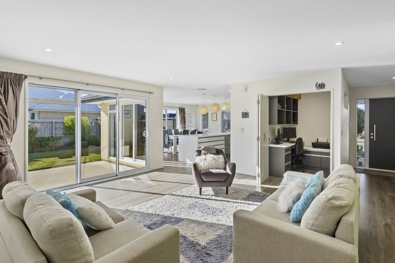 Photo of property in 64 Stanford Way, Rolleston, 7615