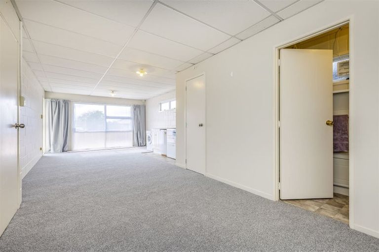 Photo of property in 2/1 West Street, Papakura, 2110