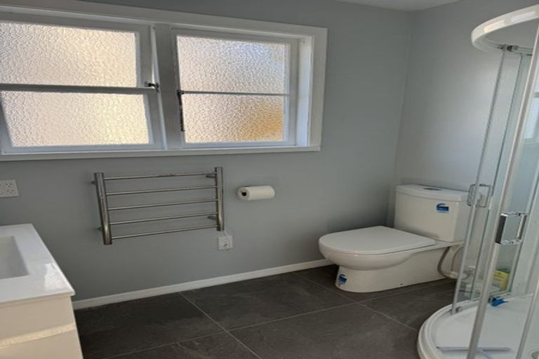 Photo of property in 115 Moorefield Road, Johnsonville, Wellington, 6037