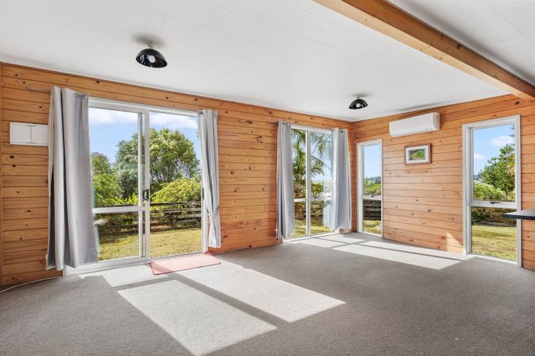 Photo of property in 1274 State Highway 1, Oakleigh, Whangarei, 0171