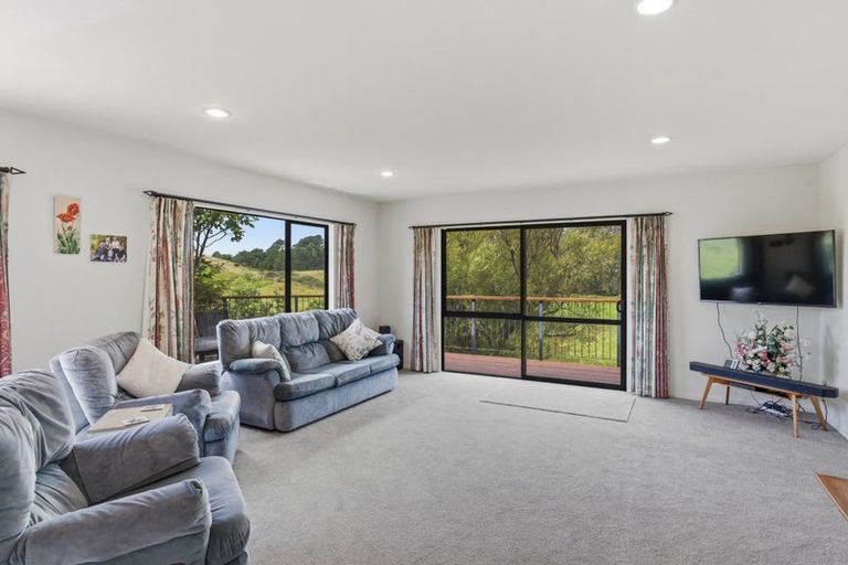 Photo of property in 84 Derham Road, Te Horo, Otaki, 5581