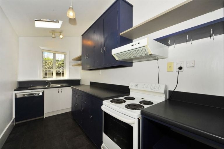 Photo of property in 16 Severn Street, St Albans, Christchurch, 8014
