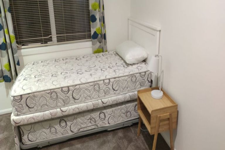 Photo of property in 4 Comber Place, Johnsonville, Wellington, 6037