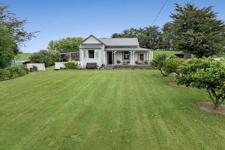 Photo of property in 56 Tapairu Road, Waipawa, 4275