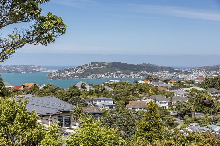 Photo of property in 83 Madras Street, Khandallah, Wellington, 6035