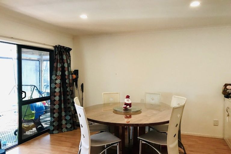 Photo of property in 7 Banshire Close, Flat Bush, Auckland, 2016