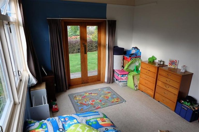 Photo of property in 3 Cleveland Street, Edgeware, Christchurch, 8013