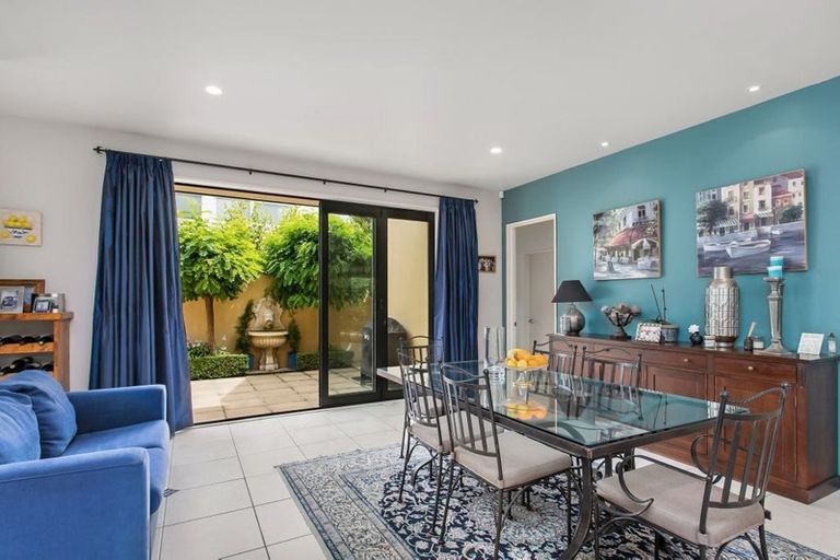 Photo of property in 97b Fendalton Road, Fendalton, Christchurch, 8014