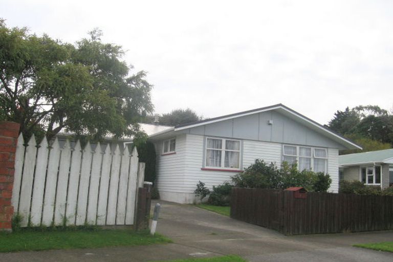 Photo of property in 8 Acacia Avenue, Maungaraki, Lower Hutt, 5010