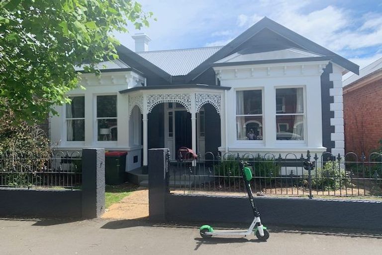 Photo of property in 1051 George Street, North Dunedin, Dunedin, 9016