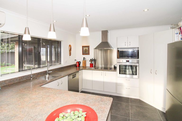 Photo of property in 10 Rexwood Estate, Carterton, 5713