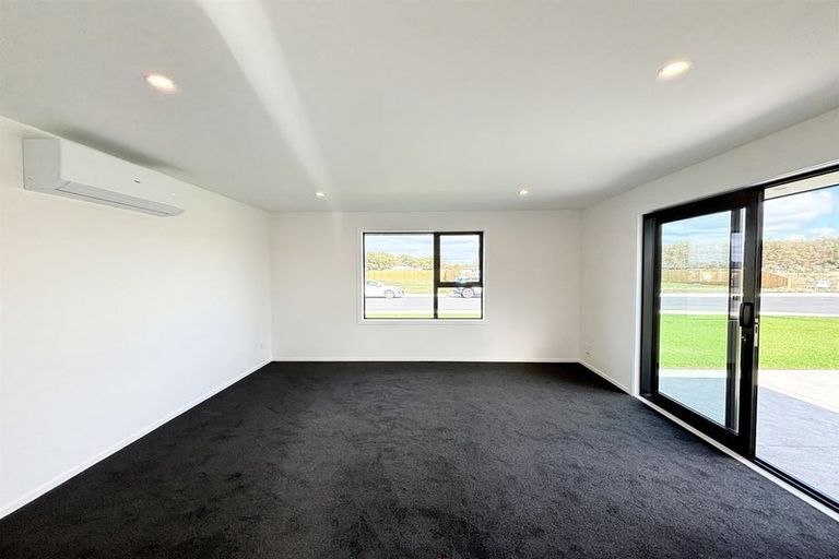 Photo of property in 30 Stackwood Avenue, Woodend, 7691