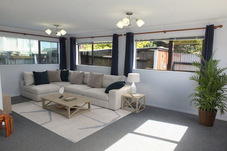 Photo of property in 8b Te Awa Street, Foxton Beach, Foxton, 4815