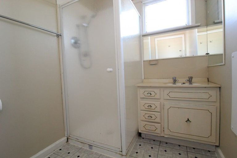 Photo of property in 70 Shearman Street, Waimate, 7924