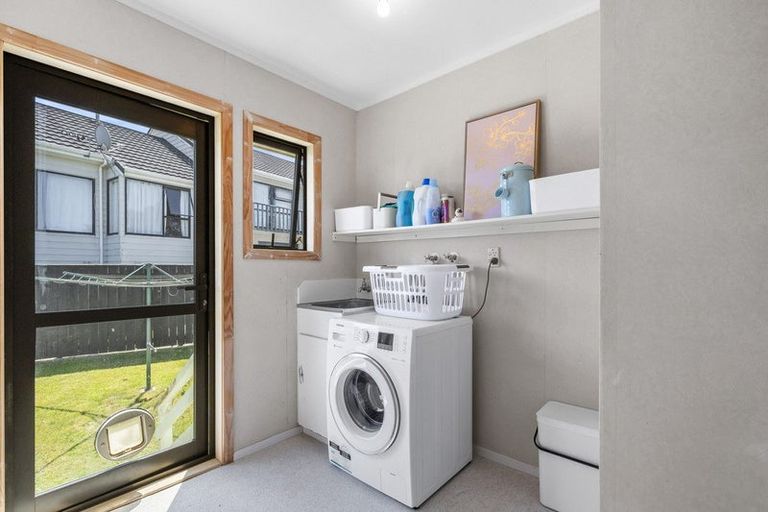 Photo of property in 3 Tregony Place, Camborne, Porirua, 5026