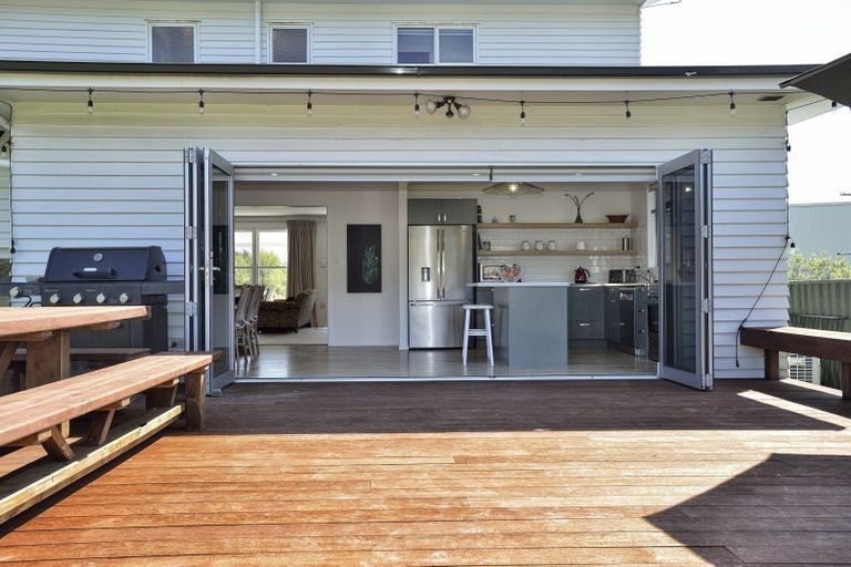 Photo of property in 69 Fortescue Street, Mahia, Nuhaka, 4198