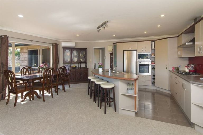 Photo of property in 5 Kendallvale Drive, Waiuku, 2123