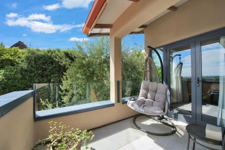 Photo of property in 20 Lucknow Place, Cashmere, Christchurch, 8022
