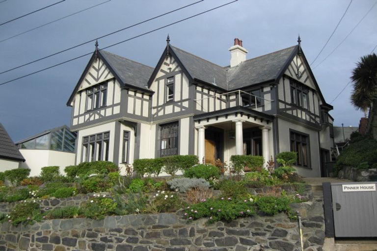 Photo of property in 15 Cliffs Road, Saint Clair, Dunedin, 9012