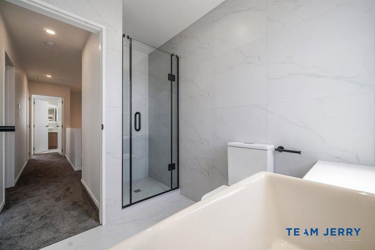 Photo of property in 28 Corporal Street, Papakura, 2110